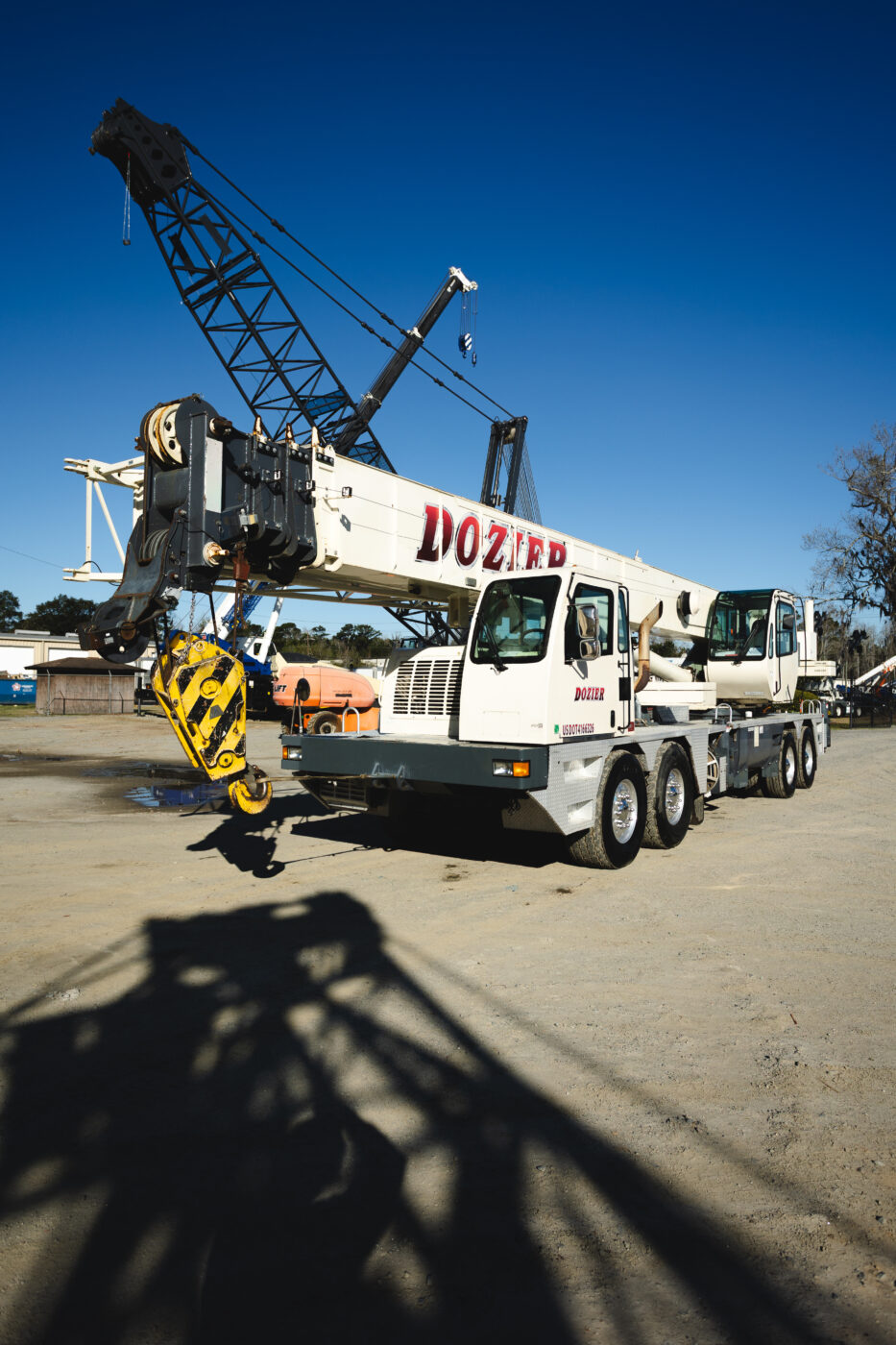 Fully Operated and maintained cranes available for rent