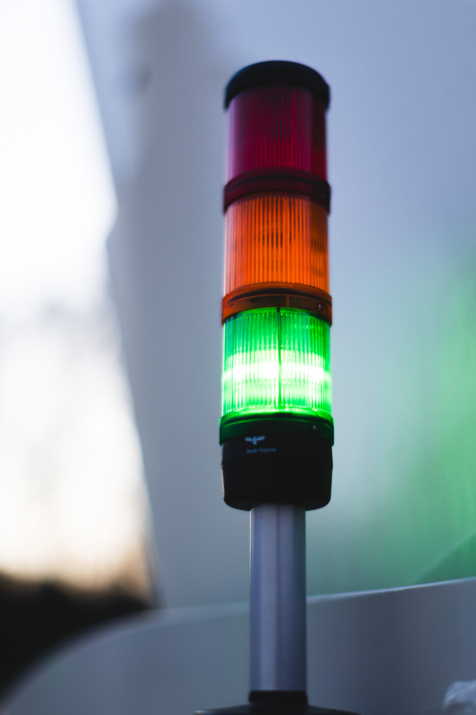 crane emergency services equipment light red yellow green