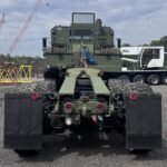 2013 Oshkosh M1070 crane